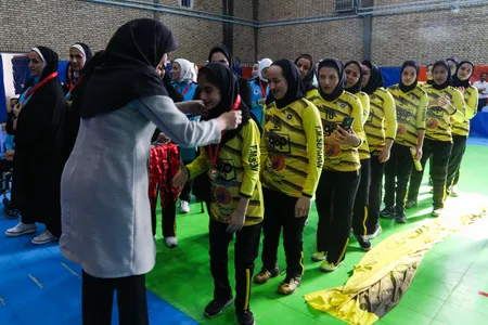 مسابقات والیبال نشسته بانوان کشور فصل 99-98