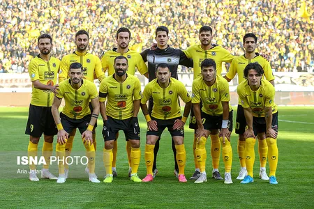 هفته 12 لیگ برتر فوتبال فصل 99-98 - استادیوم نقش جهان