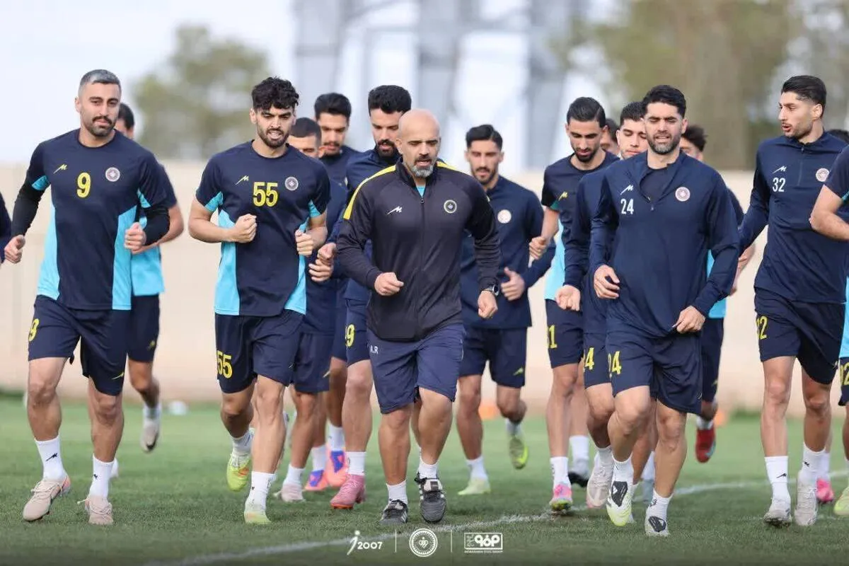 Sepahan Football Team Resumes Training
