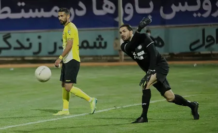 هفته اول لیگ برتر فوتبال فصل 00-99 - استادیوم سیرجان - 17-8-1399
عکس : یاسر جمالی