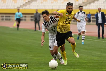 هفته ۱۷ لیگ برتر فوتبال فصل ۱۴۰۱ - ۱۴۰۰ ورزشگاه نقش جهان اختصاصی روابط عمومی عکس : یاسر جمالی