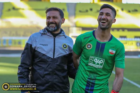دیدار دوستانه پیش از شروع نیم فصل دوم استادیوم نقش جهان اختصاصی روابط عمومی عکس : یاسر جمالی