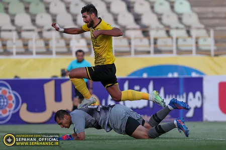 هفته ۲۶ لیگ برتر فوتبال فصل ۱۴۰۱-۱۴۰۰ ورزشگاه تهران اختصاصی روابط عمومی عکس : یاسر جمالی