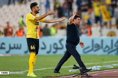 هفته پنجم لیگ برتر فصل 99-98 - استادیو آزادی