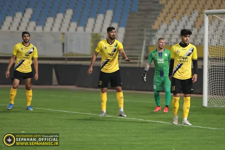 دیدار دوستانه در ورزشگاه نقش جهان 
اختصاصی روابط عمومی