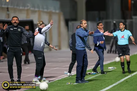 هفته ۲۷ لیگ برتر فوتبال فصل ۱۴۰۱-۱۴۰۰ ورزشگاه شهر سیرجان اختصاصی روابط عمومی عکس : یاسر جمالی