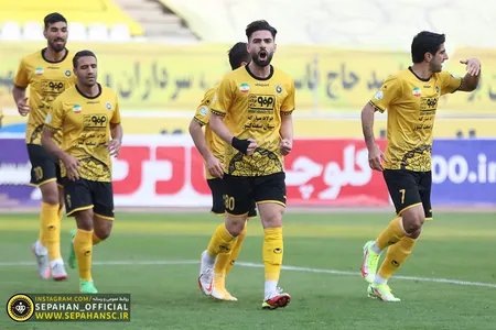 هفته نهم لیگ برتر فوتبال فصل ۱۴۰۱-۱۴۰۰ ورزشگاه نقش جهان اختصاصی روابط عمومی