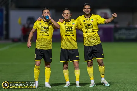 هفته ۲۷ لیگ برتر فوتبال فصل ۱۴۰۱-۱۴۰۰ ورزشگاه شهر سیرجان اختصاصی روابط عمومی عکس : یاسر جمالی
