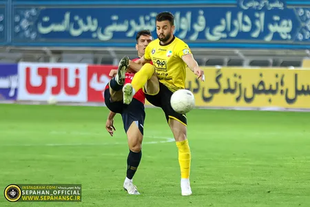 هفته ۲۲ لیگ برتر فوتبال فصل ۱۴۰۱-۱۴۰۰ ورزشگاه امام رضا مشهد اختصاصی روابط عمومی عکس : یاسر جمالی