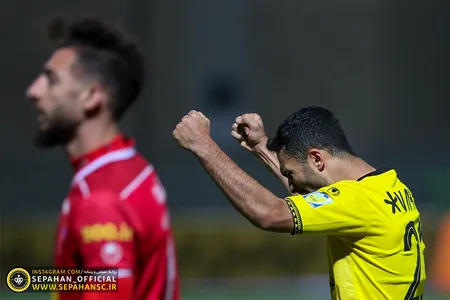 هفته ۲۷ لیگ برتر فوتبال فصل ۱۴۰۱-۱۴۰۰ ورزشگاه شهر سیرجان اختصاصی روابط عمومی عکس : یاسر جمالی