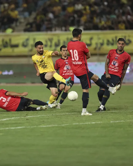 هفته 2 لیگ برتر فوتبال فصل 1402-1401 ورزشگاه نقش جهان عکس : یاسر جمالی