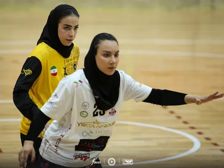 سپاهان - یکتا