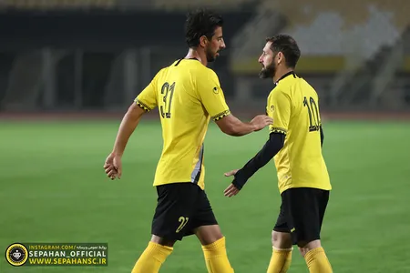 دیدار دوستانه در ورزشگاه نقش جهان 
اختصاصی روابط عمومی