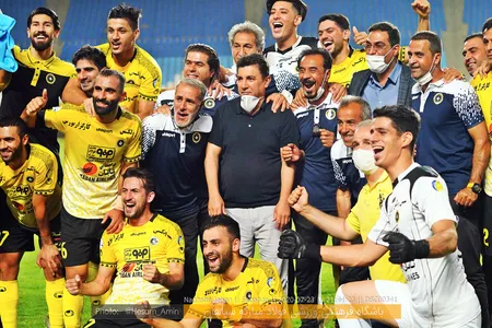 هفته 26 لیگ برتر فوتبال فصل 99-98 - استادیوم نقش جهان - اختصاصی روابط عمومی