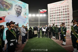ادای احترام به شهدای وطن پیش از مصاف سپاهان در هفته دوم