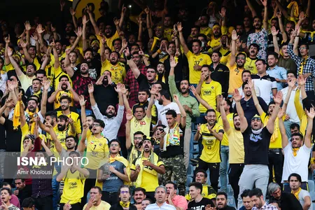 هفته پنجم لیگ برتر فصل 99-98 - استادیو آزادی