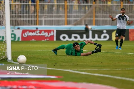 هفته 19 لیگ برتر فوتبال فصل 99-98 - استادیوم شهر مسجد سلیمان