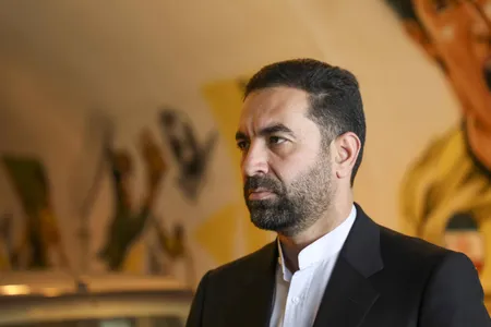 اختصاصی روابط عمومی - ورزشگاه نقش جهان