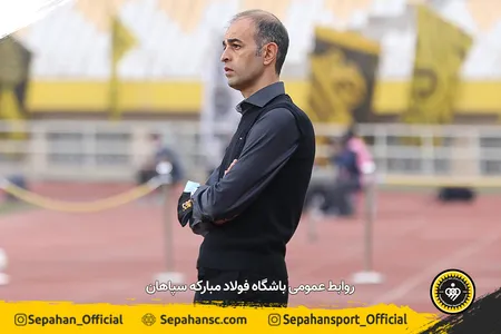 هفته 23 لیگ برتر فصل 00-99 - استادیوم نقش جهان عکس : یاسر جمالی