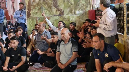 تیم زیر هیجد سال فولاد مبارکه سپاهان با حضور در شهر نجف و برگزاری اردو، به زیارت حرم حضرت علی علیه السلام مشرف شدند.