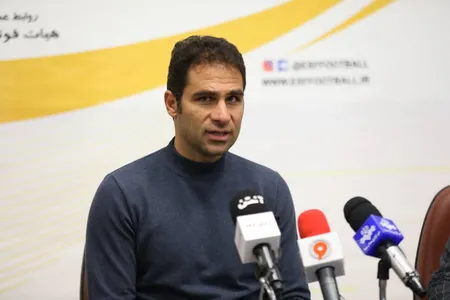 هفته چهارم لیگ برتر فوتبال فصل 99-00 استادیوم نقش جهان