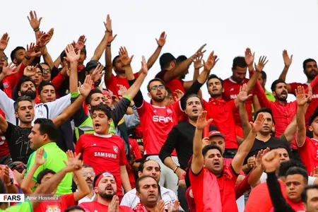 هفته نهم - لیگ هجدهم- فصل 98-97 - استادیوم نقش جهان