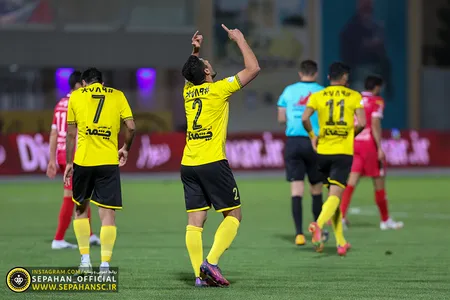 هفته ۲۷ لیگ برتر فوتبال فصل ۱۴۰۱-۱۴۰۰ ورزشگاه شهر سیرجان اختصاصی روابط عمومی عکس : یاسر جمالی