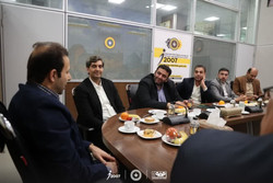 جلسه مدیران وزارت ورزش و جوانان با مسئولان باشگاه سپاهان