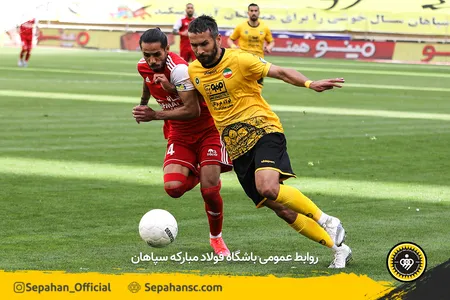 اختصاصی روابط عمومی - عکس : یاسر جمالی هفته 18 لیگ برتر فوتبال فصل 00-99 - استادیوم نقش جهان