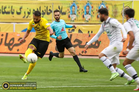هفته ۱۷ لیگ برتر فوتبال فصل ۱۴۰۱ - ۱۴۰۰ ورزشگاه نقش جهان اختصاصی روابط عمومی عکس : یاسر جمالی