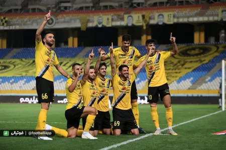 هفته 29 لیگ برتر فوتبال کشور فصل -99-98 - استادیوم نقش جهان