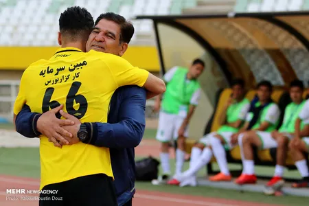 هفته 28 - لیگ 18 - فصل 98-97 - استادیوم نقش جهان