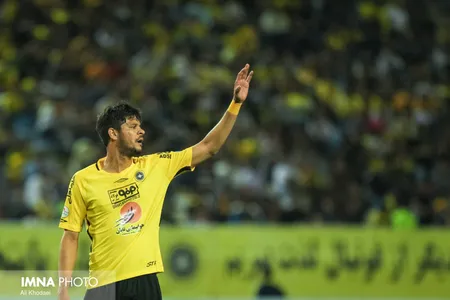 هفته 28 - لیگ 18 - فصل 98-97 - استادیوم نقش جهان