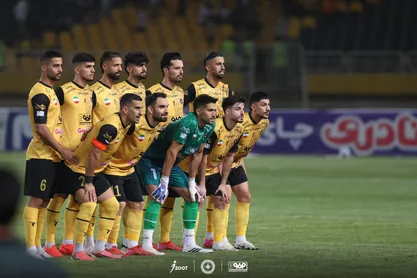گزارش تصویری تقابل فولاد مبارکه سپاهان و تراکتور