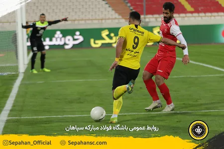 معوقه هفته هفتم لیگ برتر فوتبال فصل 99-00 استادیوم آزادی تهران - عکس یاسر جمالی