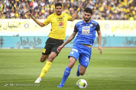 هفته 25 - لیگ هجدهم - فصل 98-97 - استادیوم نقش جهان
