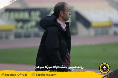 معوقه هفته نهم لیگ برتر فوتبال کشور فصل 00-99 - استادیوم نقش جهان  عکس : یاسر جمالی