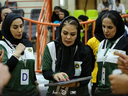 سپاهان - یکتا