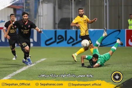 هفته 21 لیگ برتر فصل 99-00 - استادیوم شهر قائم شهر اختصاصی روابط عمومی عکس : یاسر جمالی