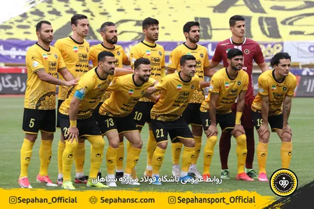 هفته 23 لیگ برتر فصل 00-99 - استادیوم نقش جهان عکس : یاسر جمالی