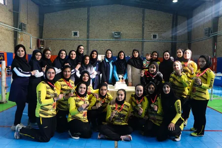 مسابقات والیبال نشسته بانوان کشور فصل 99-98